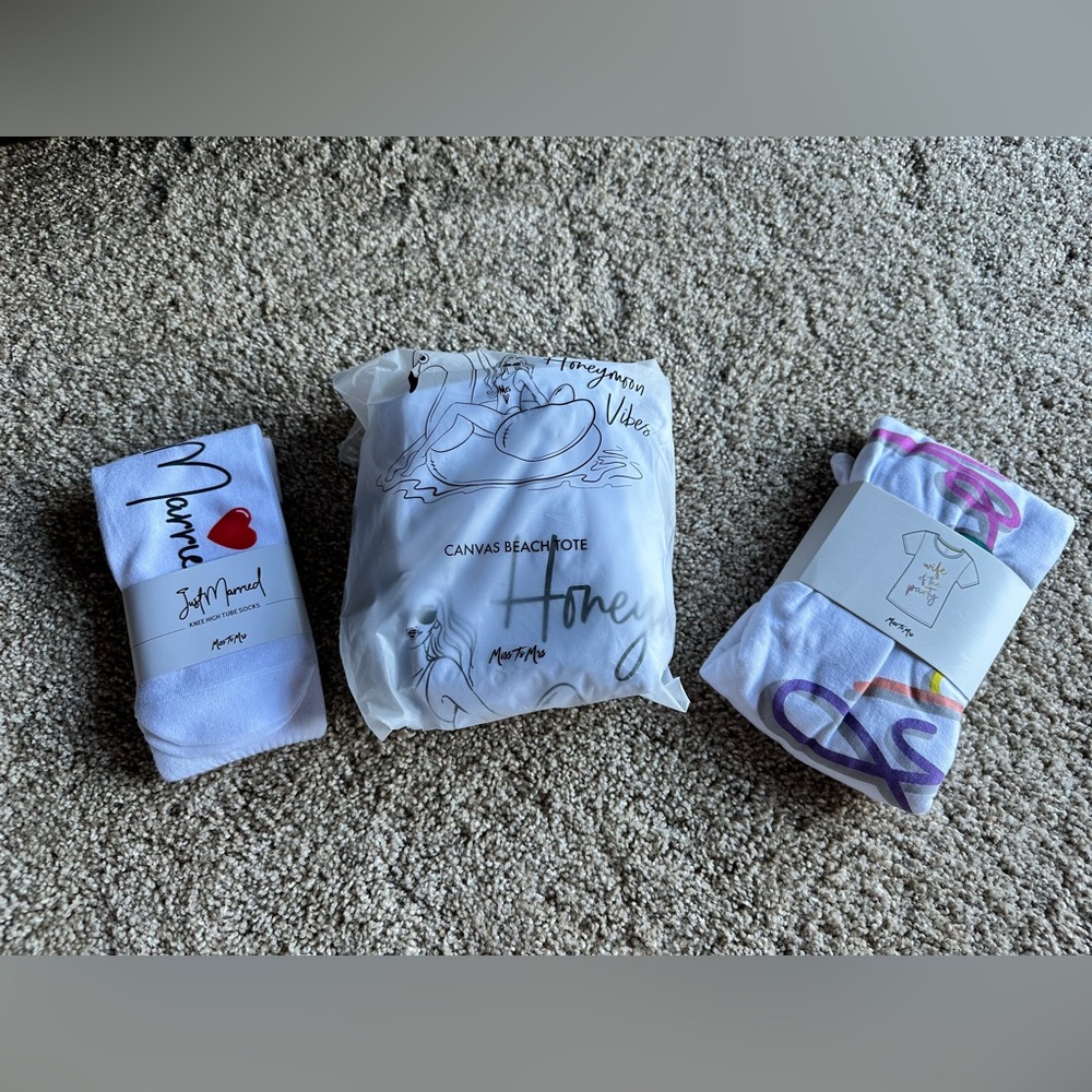 NEW STYLISH David's Bridal Accessories Set